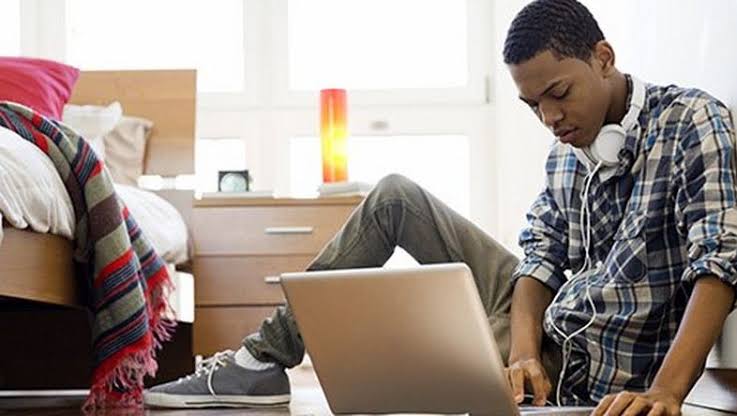 9 Practical Ways to Save Money as a Student in Nigeria